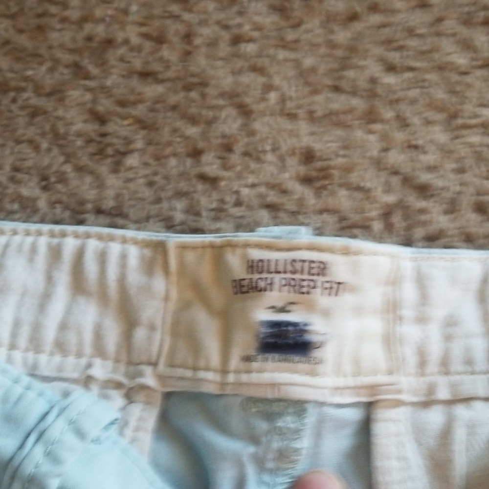 Hollister shorts - Picture 3 of 4